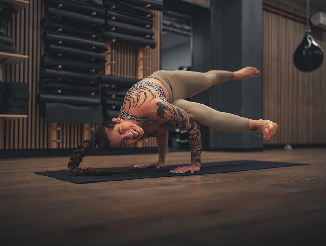 A7R07855-min Vinyasa yoga